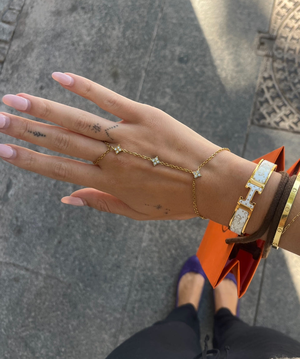 Aurora Stardust Hand Chain