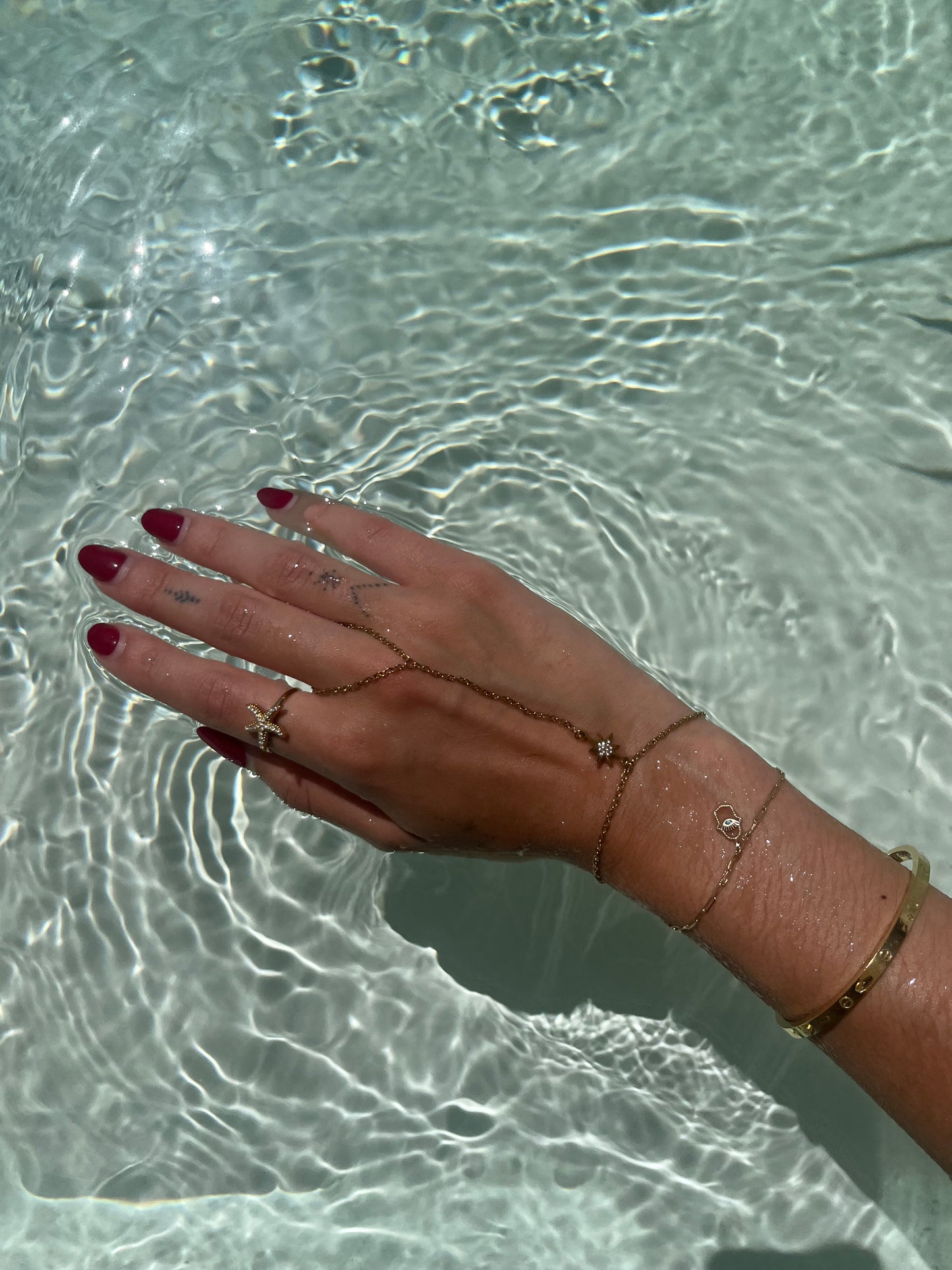 Solar Kiss Hand Chain